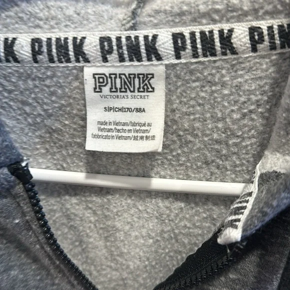 Pink sweater - Picture 2 of 4